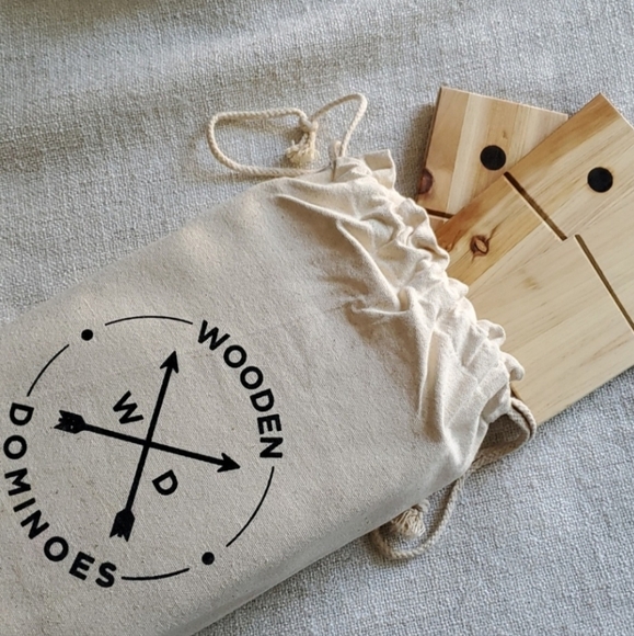 Large wooden domino set - Picture 2 of 4